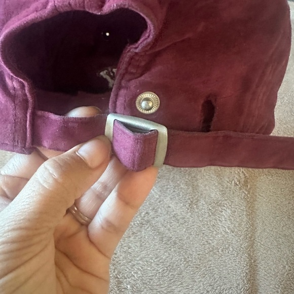 Victoria’s Secret PINK Suede Cap in Burgundy color - Picture 3 of 4